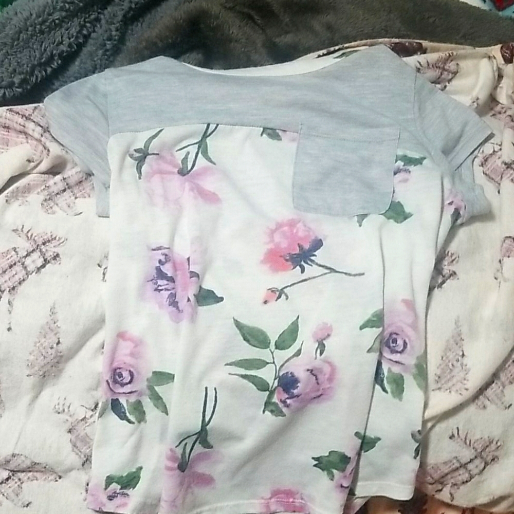 Tee shirt
